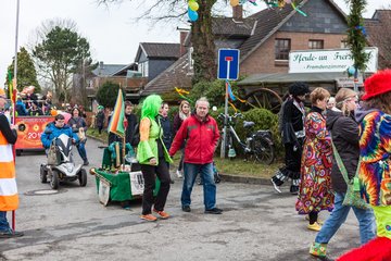 Bild 329 - Latuff 2016 Umzug